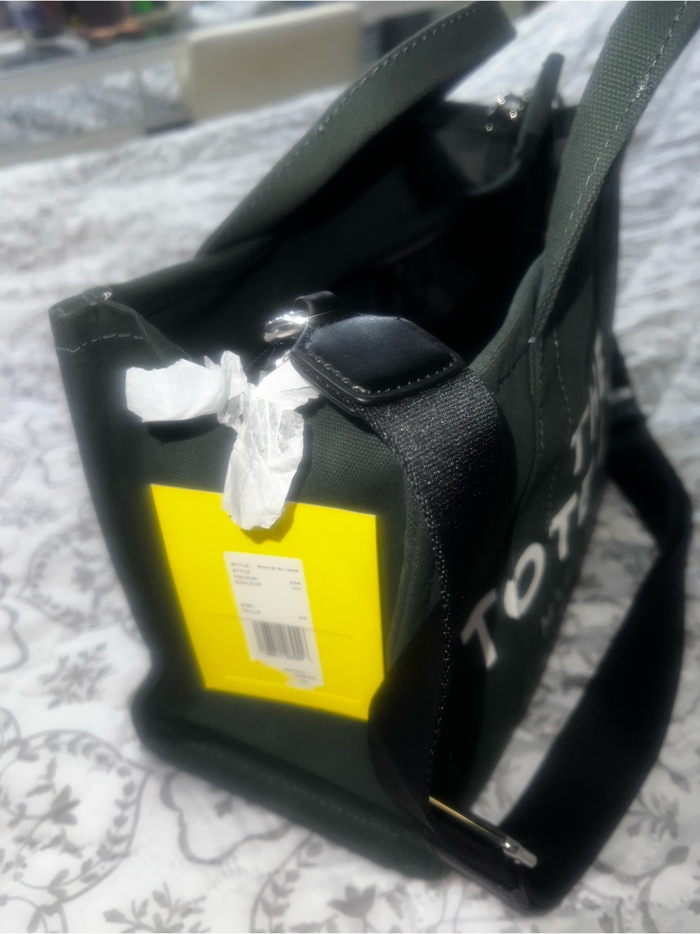 Marc Jacobs Tote Bag in Dark Green with White Logo - Picture 4 of 7